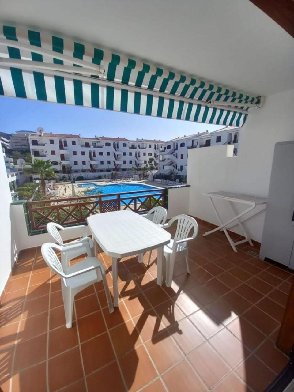 Victoria Court 2 - Lovely Apartment 65 Los Cristianos  Exteriör bild